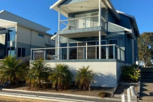 Allawah Caravan Park - set on approximately 9.47 acres of Residential 1 zoned land