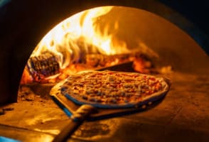 Italian Restaurant and Takeaway Taking a Huge $19,000 p/w! (Our Ref: V2073)