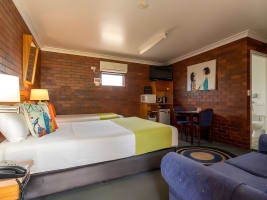 B2nee851ip1esleyf0f4