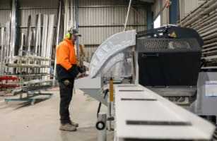 CRAWFORD GLASS AND ALUMINIUM - TUMUT - NSW