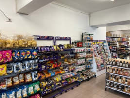 Convenience Store/Cafe in Clifton Hill (JASW0048)