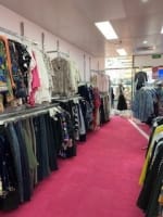 Thriving Fashion Boutique A Community-Focused Social Hub