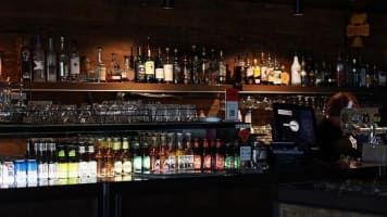 Iron River Bar & Grill – Proven Performer in Premium Highway Position