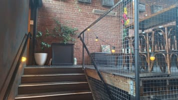 UNION ELECTRIC - A CBD laneway cocktail bar and rooftop