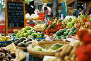 FRUIT & VEG SHOP – $19,000 All offers welcome [2604211D]
