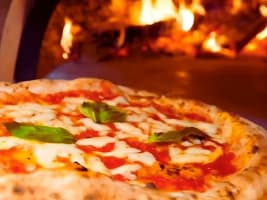 Sundance Taverna:  Urunga - DON’T MISS OUT.