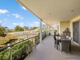 5-Star Operating Luxury B&B Business Offered With Its Full Coastal Residence