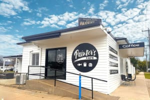 CAFE BUSINESS & HOUSE FOR SALE - Painters Cafe, Corowa NSW - 1P0542