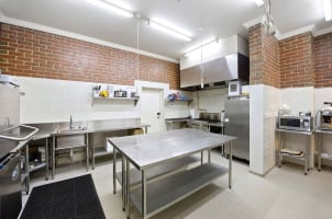 FREEHOLD VACANT POSSESSION - Beaufort Manor, Yea VIC - 1P0603