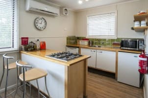 Boutique Freehold Accommodation Offering Income and Lifestyle in Healesville