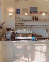 CAFÉ IN BRIGHTON– ALL OFFERS WELCOME [2604212]