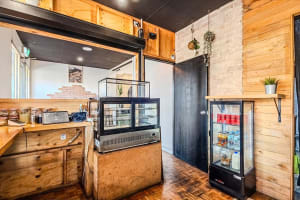 Hole In The Wall Espresso Bar / Cafe - Port Road Hindmarsh