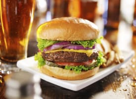 Popular and Established Burger Restaurant in Lilydale Area [2410303]