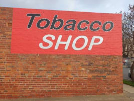 Tobacconist / Freehold in Maryborough (JASW0036)