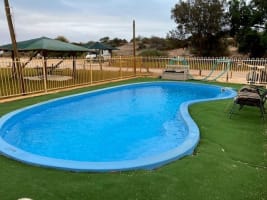 HAMELIN POOL CARAVAN PARK & POST OFFICE & LIQUOR
