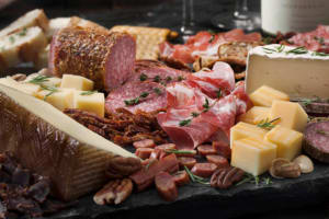 SEMI MANAGED   Gourmet Food Store and Continental Deli Business    (REF (BB050)