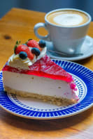 Cafe - Independent - Busy Lygon St Dining Precinct