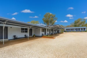 UNDER CONTRACT - Glenrowan Kelly Country Motel, VIC - 1P0529