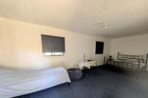 Post Office Hotel & Caravan Park