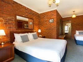 AN OUTSTANDING BUSINESS IN A BEAUTIFUL PART OF VICTORIA - 2873ML