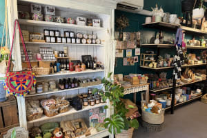 LEASEHOLD - Seed & Bloom Flower Store, Wangaratta - 1P0586