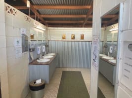 MONEY MAKER, EXCEPTIONAL LIFESTYLE WITH INCOME - 1036CPL