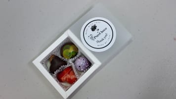 CHOCOLATE SHOP in Cairns - Best part? You don't need to make Chocolates!