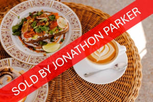 SOLD - STUNNING CAFÉ / RESTAURANT IN WESTERN SUBURBS