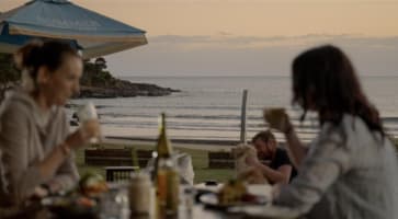 High-Profit Beachside Cafe - Secure Lease & Growth Potential