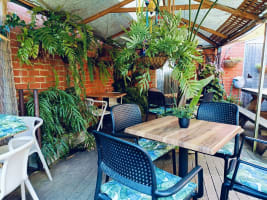 A UNIQUE CAFE IN QUEENSCLIFF