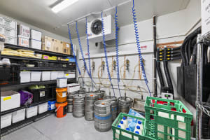 LEASEHOLD - Bull & Mouth Hotel Motel, Maryborough VIC - 1P0576