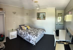 A Hotel in Walkerston "One of the top pubs in Scrubby"