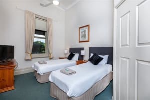 Ci5g889hfyqv3zvm2eda