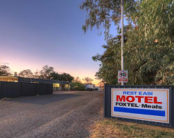 15 ROOM FREEHOLD MONEY MAKER - 2871MF