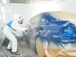 AUTO PANEL BEATERS SMASH REPAIR WORKSHOP JUST OFF FREEWAY