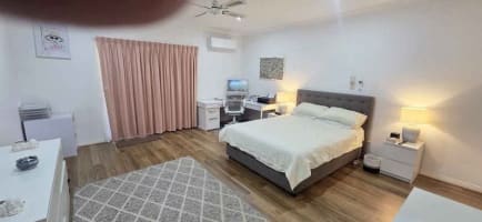 Property with 2 Residences & 2 Galleries on 6.5 acres