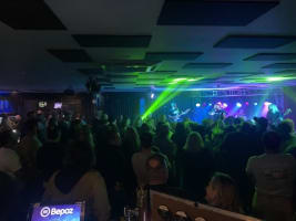 Restaurant/Bar Entertainment Venue in Eltham (JASW0061)