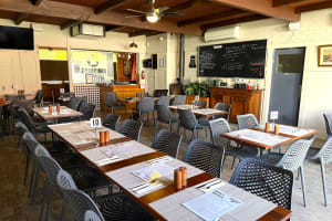 LEASEHOLD - Glenrowan Hotel, VIC - 1P0575