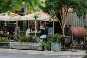 LEASEHOLD - Tomahawks Bar & Eatery, Bright VIC - 1P0589