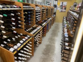 LIQUOR STORE (INDEPENDENT OUTLET)