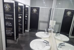 National Restaurant Franchise Opportunity. Excellent Net Profit Estabishment.