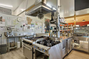 Ct6bgqywuupc3gz7sq8d