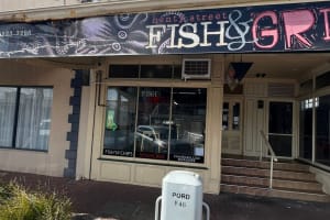 UNDER OFFER - Henty St Fish & Grill