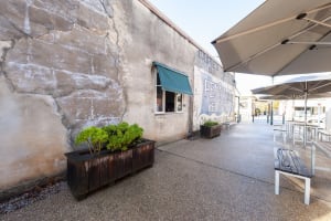 D1aajsvxlwp3mtze3ofd