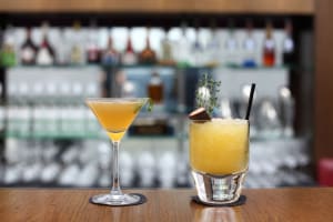 Thriving Cafe by Day, Bar by Night - PF1603