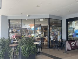 UNDER OFFER - Muffin Break, Wagga Wagga NSW - 1P0547