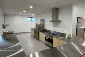 D8k00azgkyz1gvbqmzmq