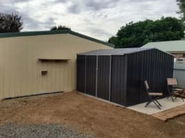 Freehold, Business on Vendors terms.