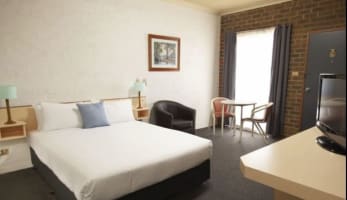 Bega Downs Motor Inn for Sale
