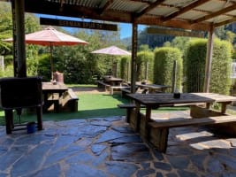 New Lease - Commercial Hotel Woods Point